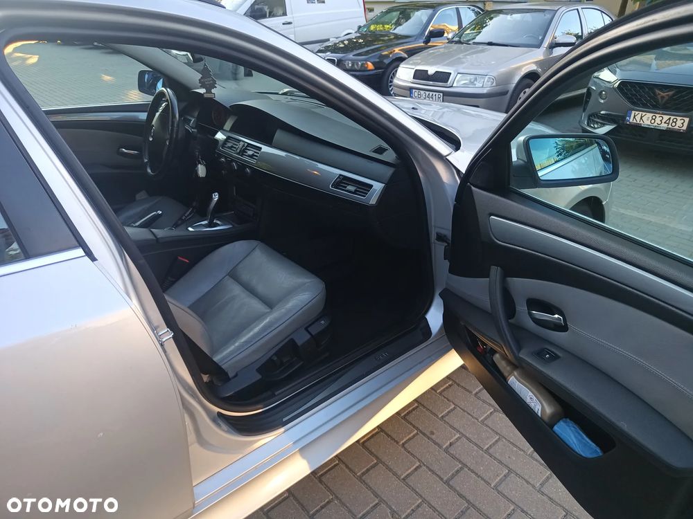 BMW Seria 5 520d - 16