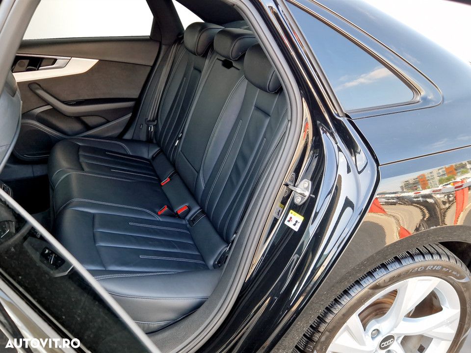 AUDI A4 2022 — imagine 15