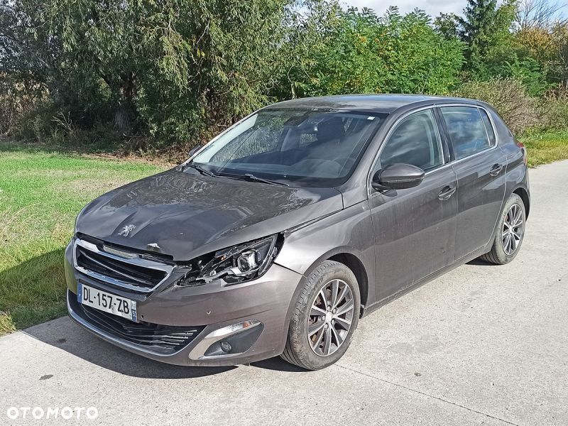 Peugeot 308 - 1