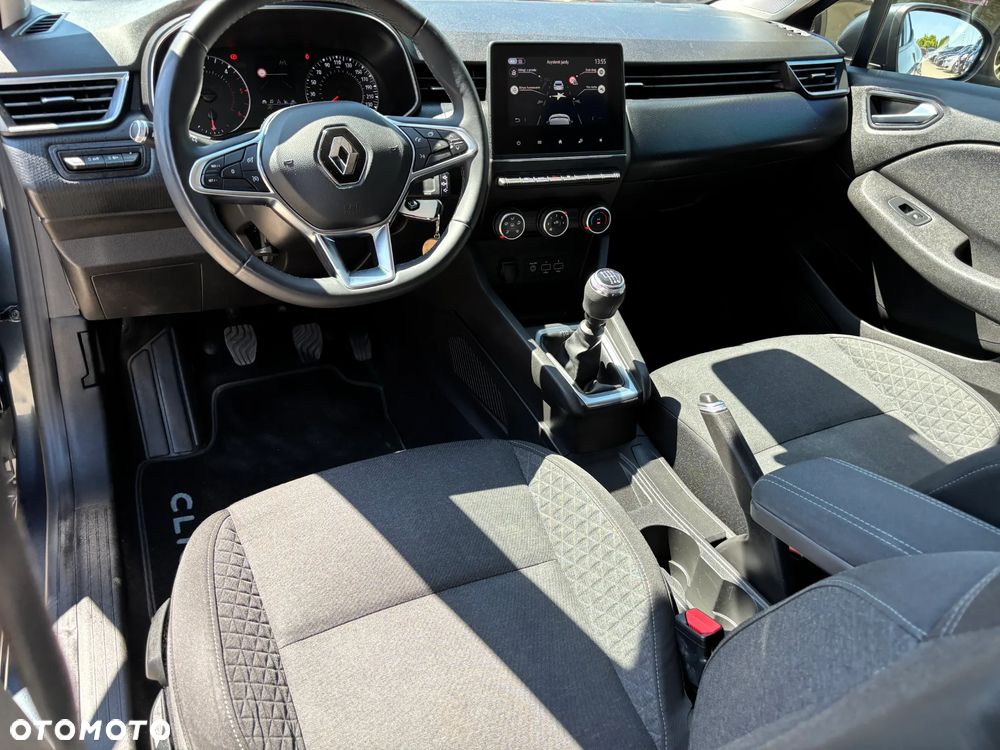Renault Clio - 7