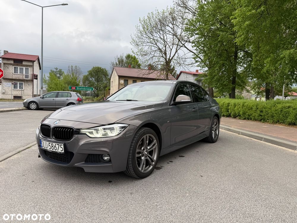 BMW Seria 3 320i xDrive M Sport - 8