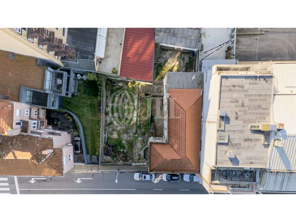 Prédio para reabilitar em Paranhos, Porto - Grande imagem: 2/6