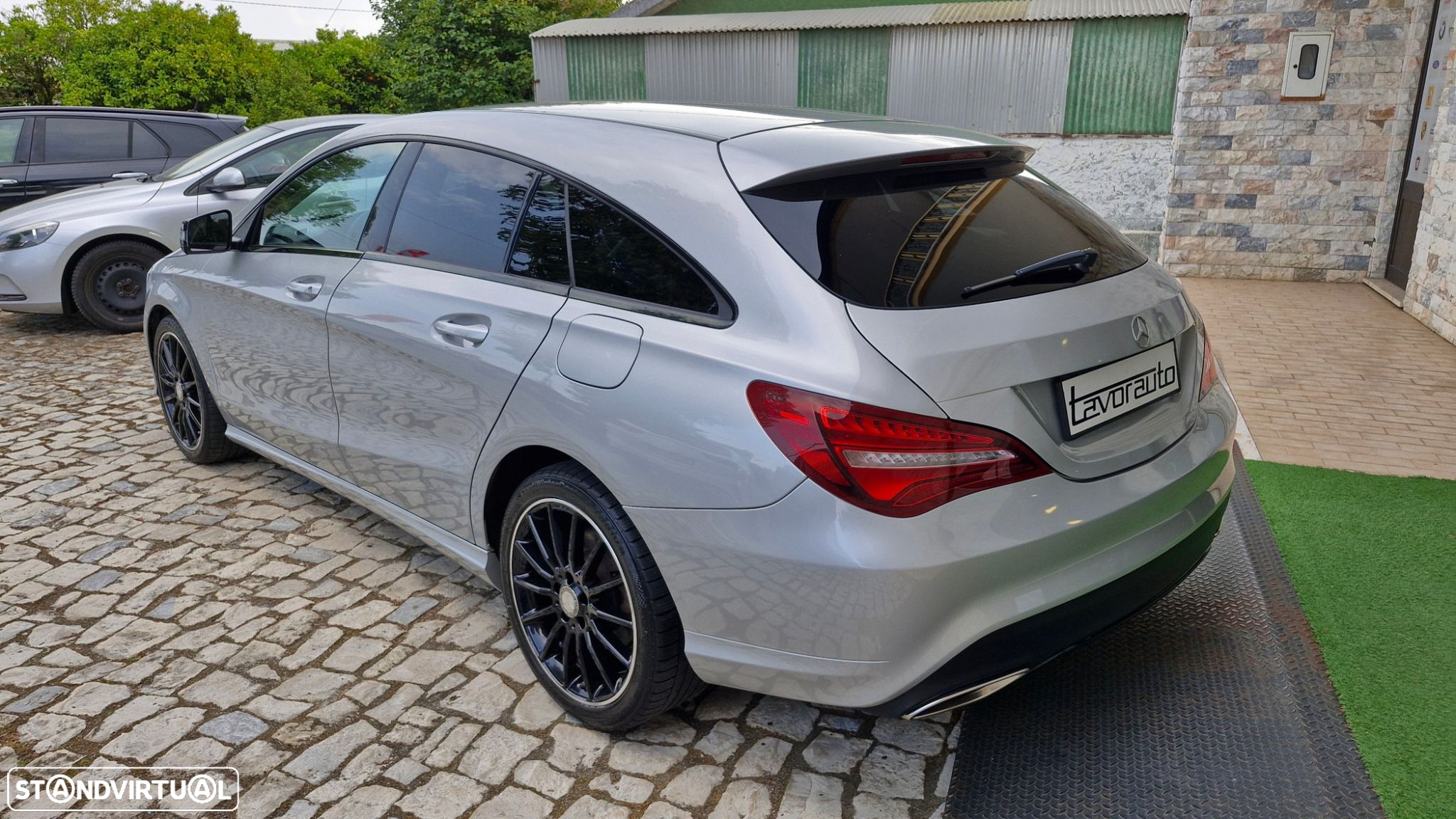 Mercedes-Benz CLA 180 d Shooting Brake Urban - 6