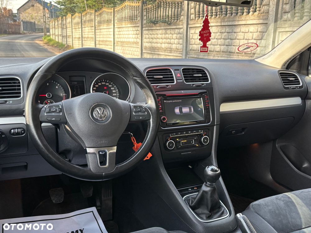 Volkswagen Golf 2.0 TDI DPF Highline - 14