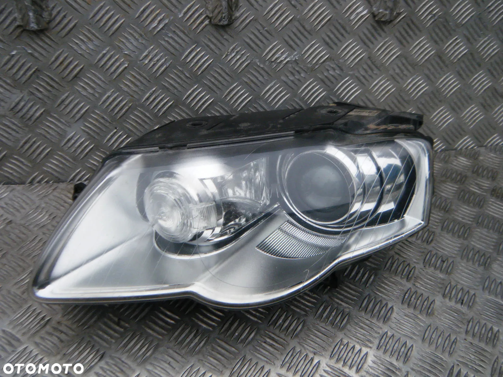 LAMPA LEWY LAMPA LEWA PRZEDNIA PASSAT B6 EU XENON EUROPA = RADOM - 2