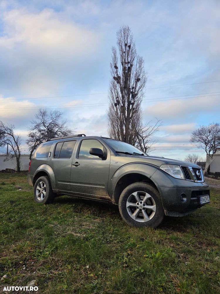 Nissan Pathfinder 2.5 dCi DPF All Mode 4X4 LE - 1