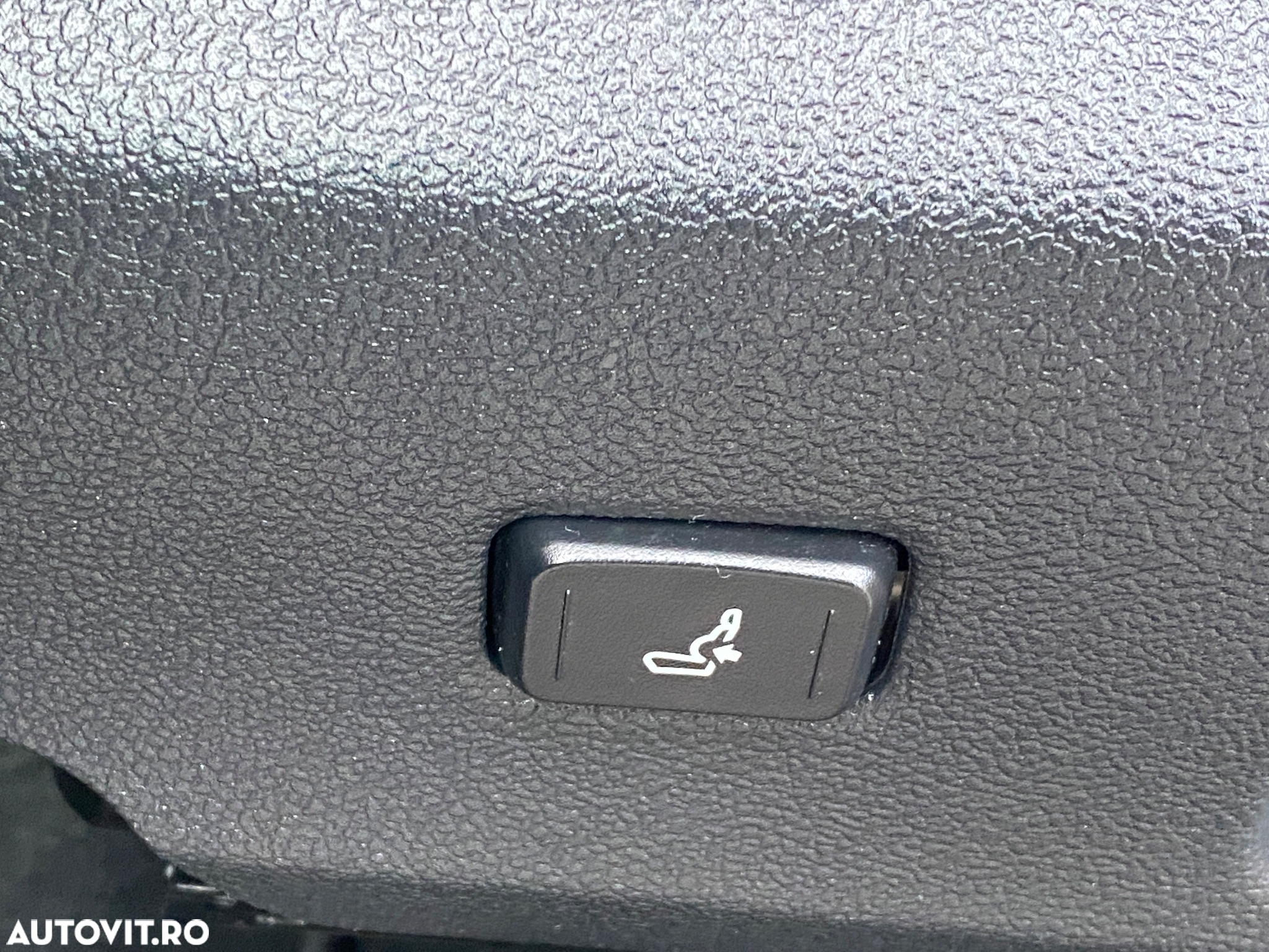 Toyota Corolla - 22
