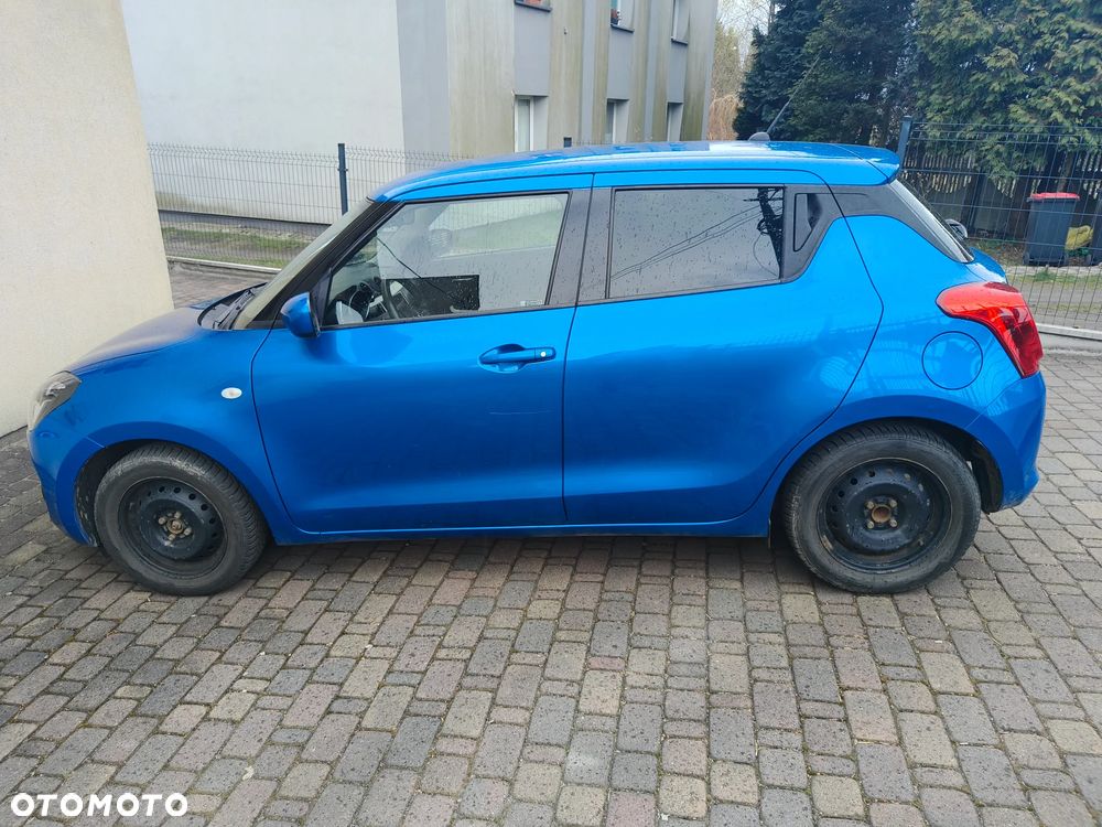Suzuki Swift - 4