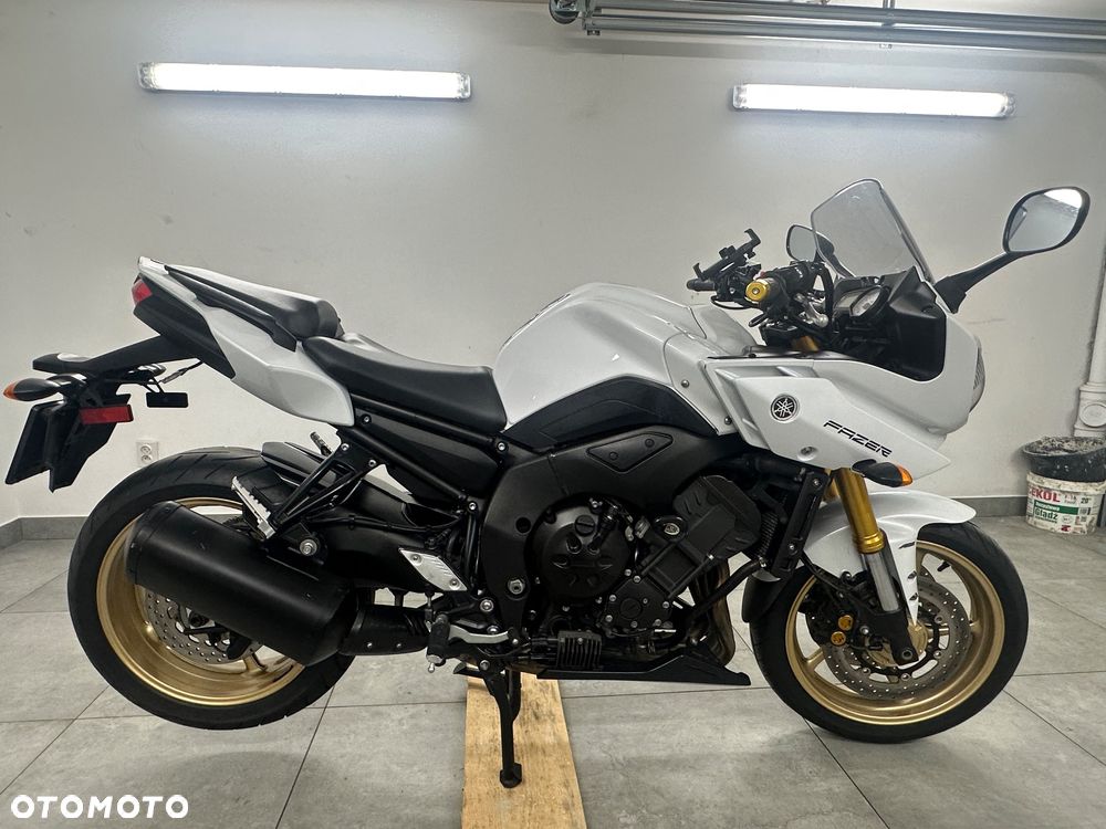Yamaha FZ8 - 1