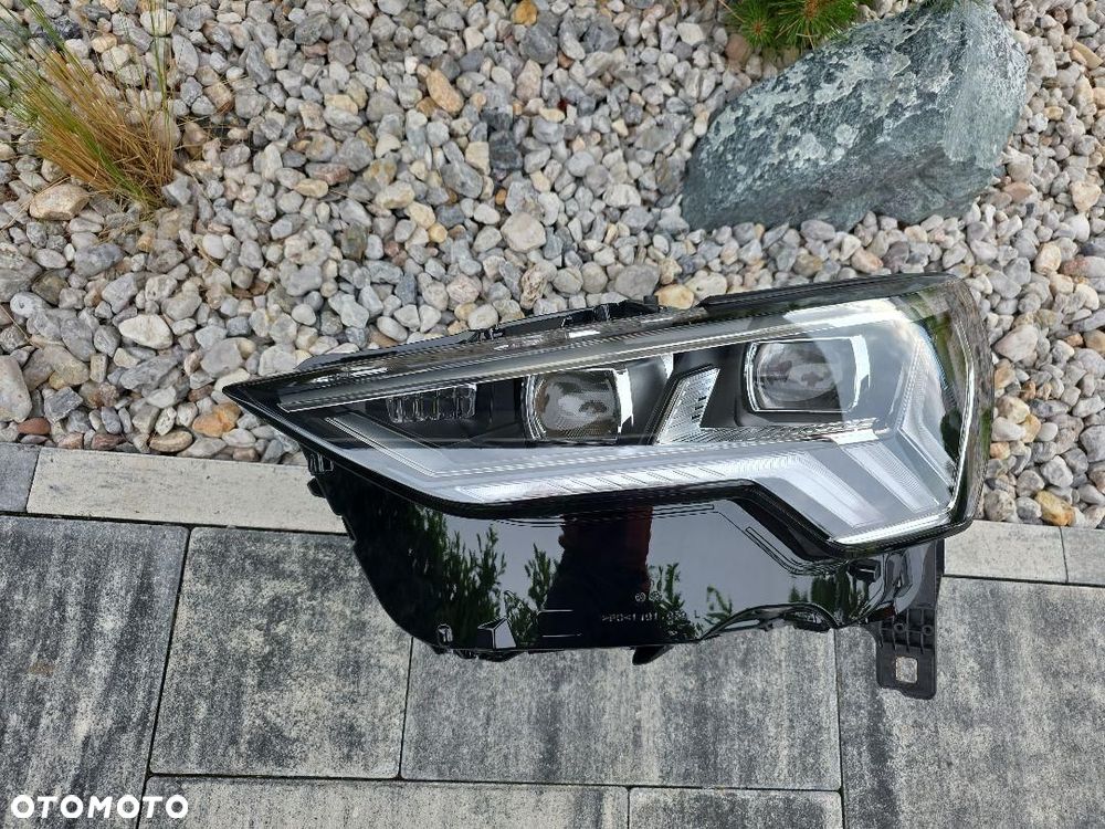 AUDI Q3 83A Lampa lewa przód Full Led Matrix HD 83A941035 Chrom 2020 - 6