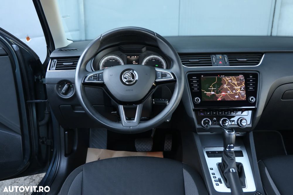 Skoda Octavia 1.6 TDI DSG Ambition - 6