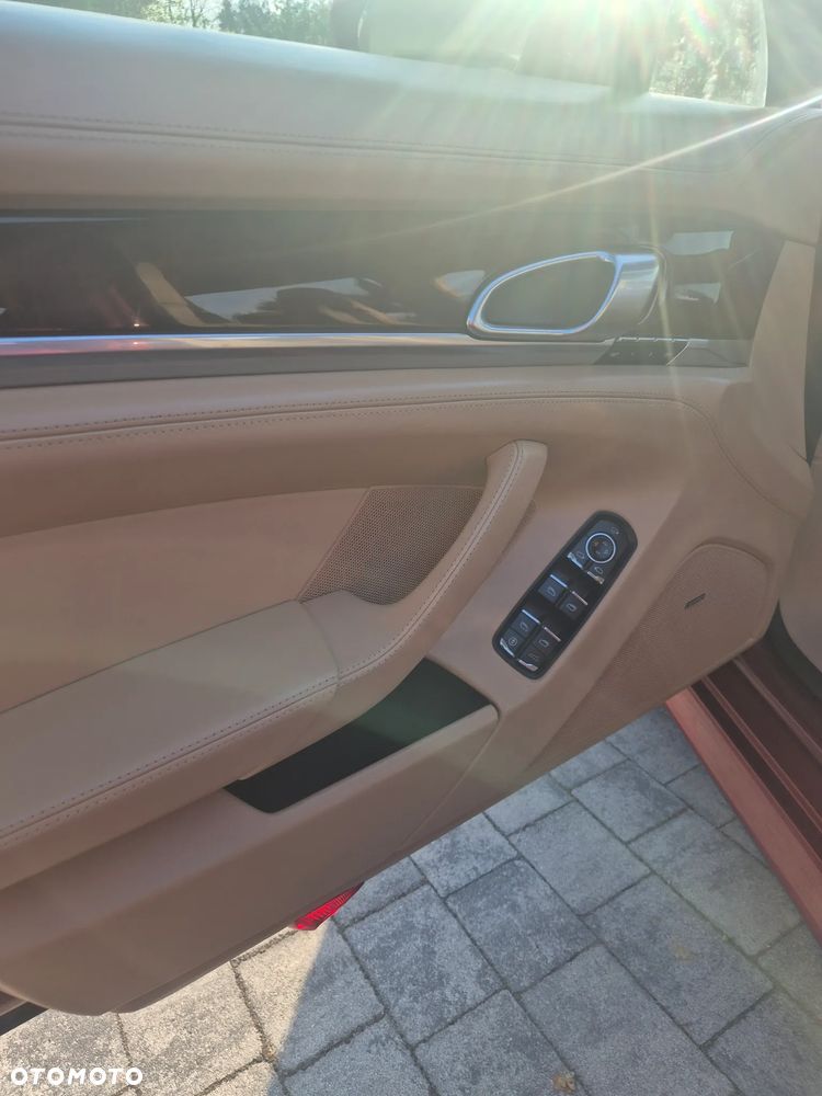 Porsche Panamera 4 PDK - 15
