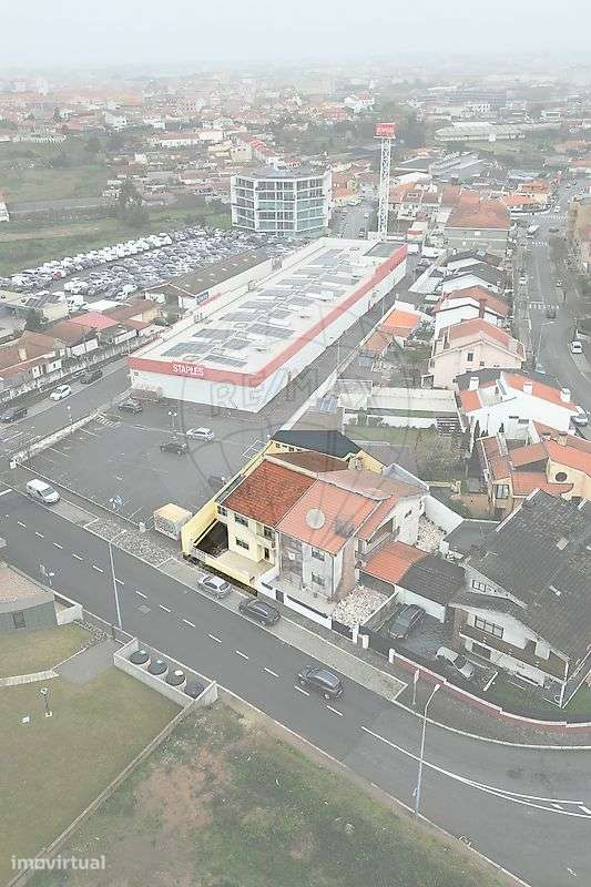 Moradia T1 para venda - Grande imagem: 2/37