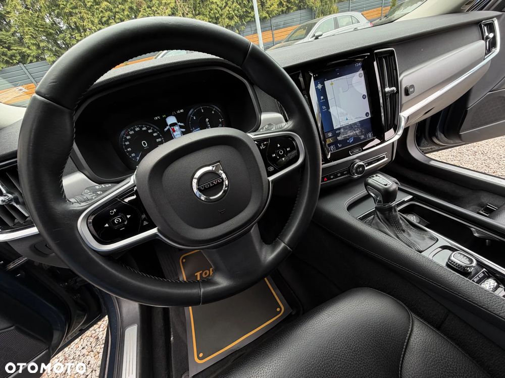 Volvo V90 D4 Geartronic Momentum Pro - 30