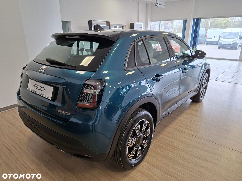 Fiat 600 1.2 Turbo Icon eDCT - 18