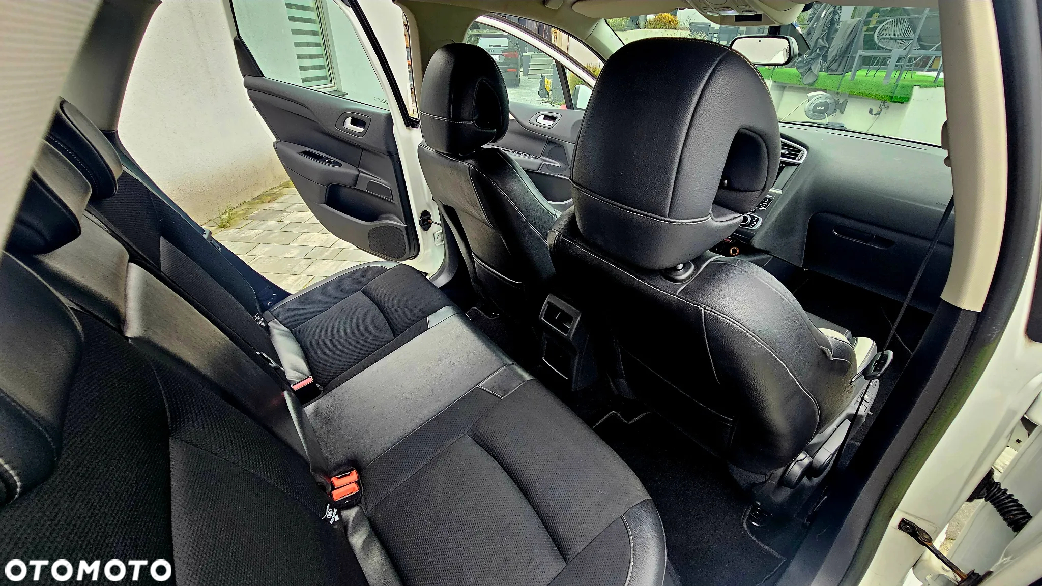 Citroën C4 HDi 115 Selection - 10