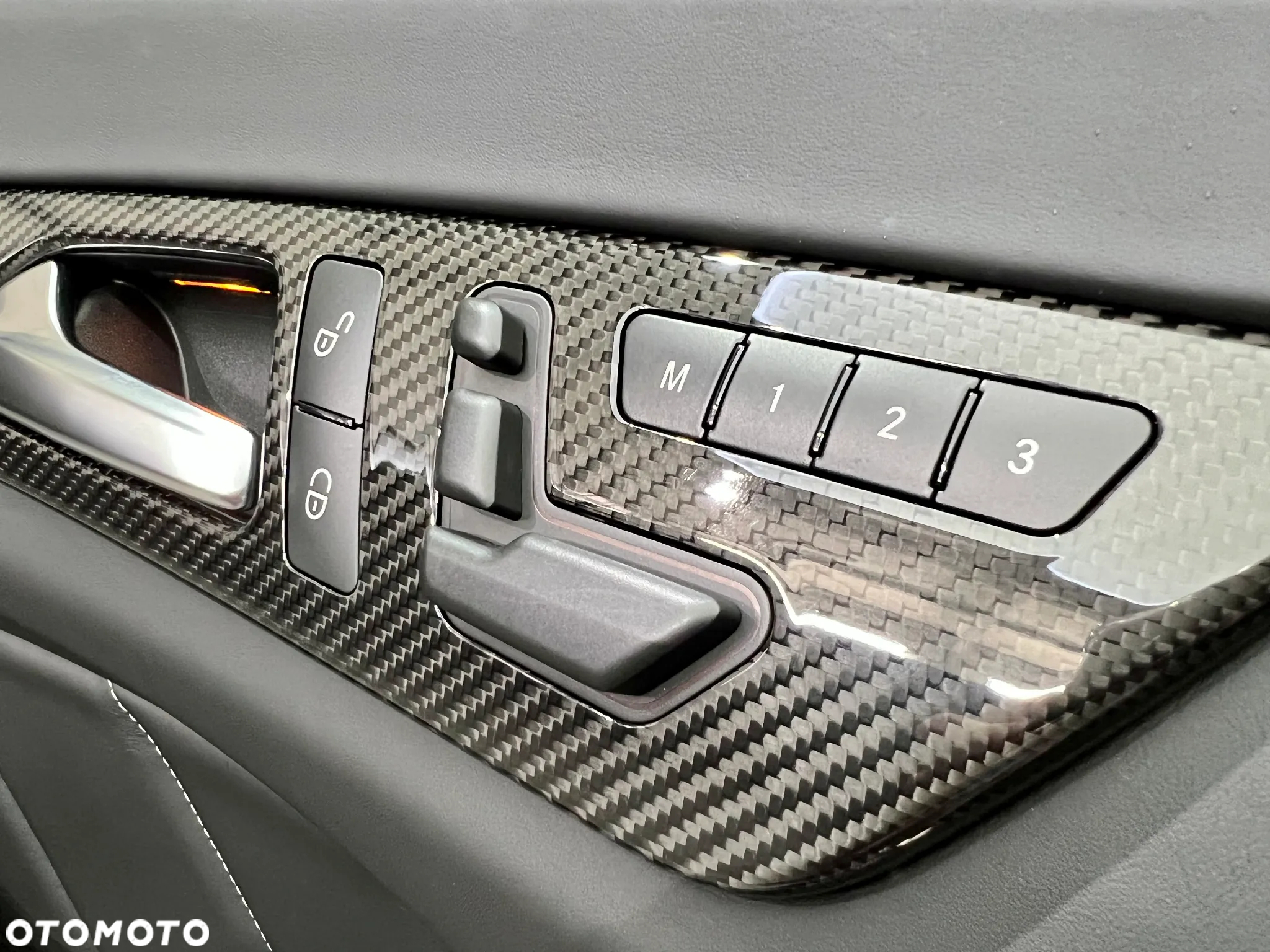 Mercedes-Benz CLS 63 AMG S 4-Matic - 24