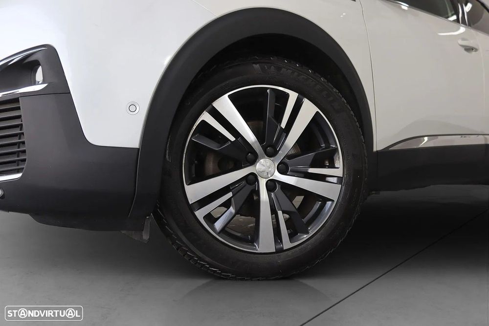 Peugeot 3008 1.2 PureTech Allure EAT8 - 18
