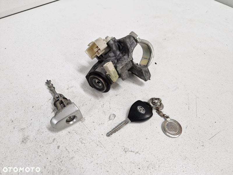 toyota auris 1 i stacyjka wkładka kluczyk 45020-0204 - 1