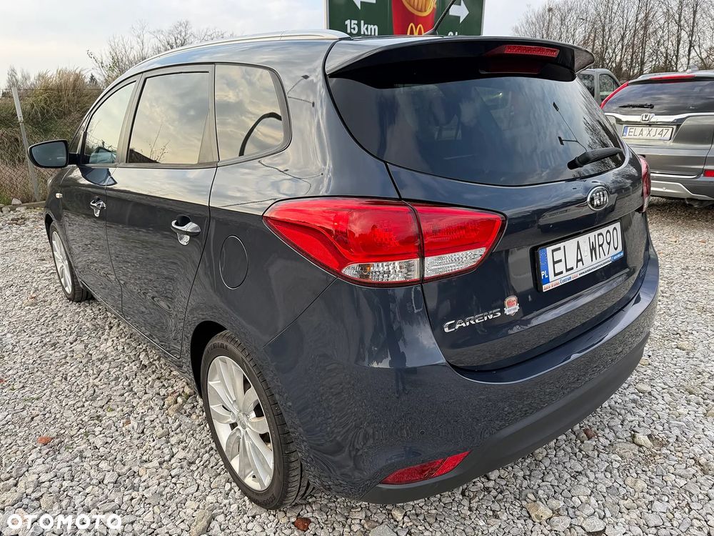 Kia Carens 1.6 GDI Dream-Team Edition - 6