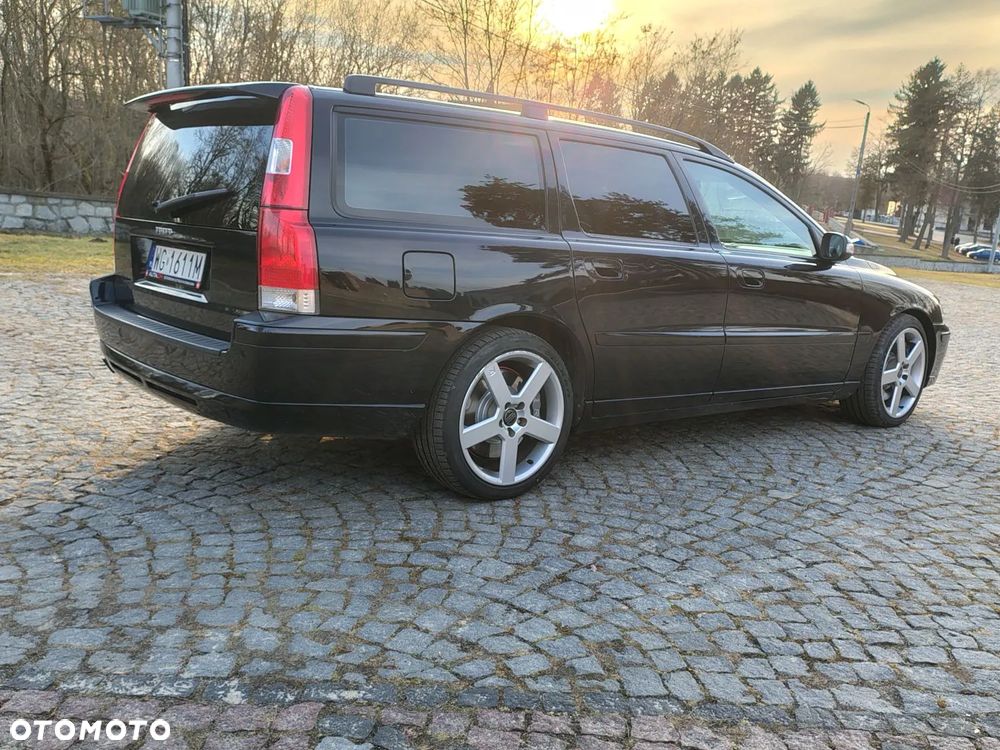 Volvo V70 R - 6