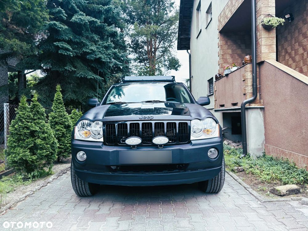 Jeep Grand Cherokee - 1