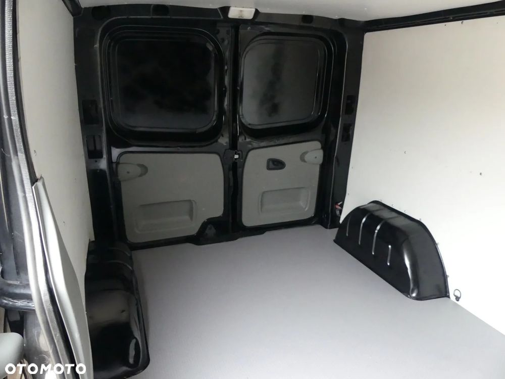 Renault TRAFIC - 25