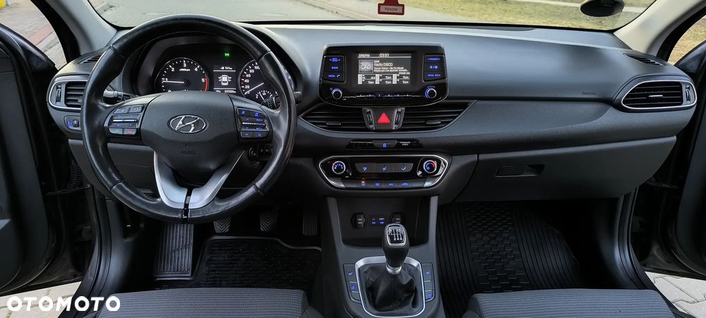 Hyundai i30 blue Kombi 1.6 CRDi Passion - 7