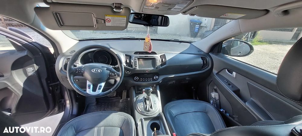 Kia Sportage 2.0 CRDI 4WD Automatik Dream-Team Edition - 2