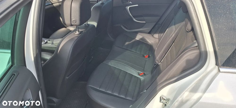 Opel Insignia - 11