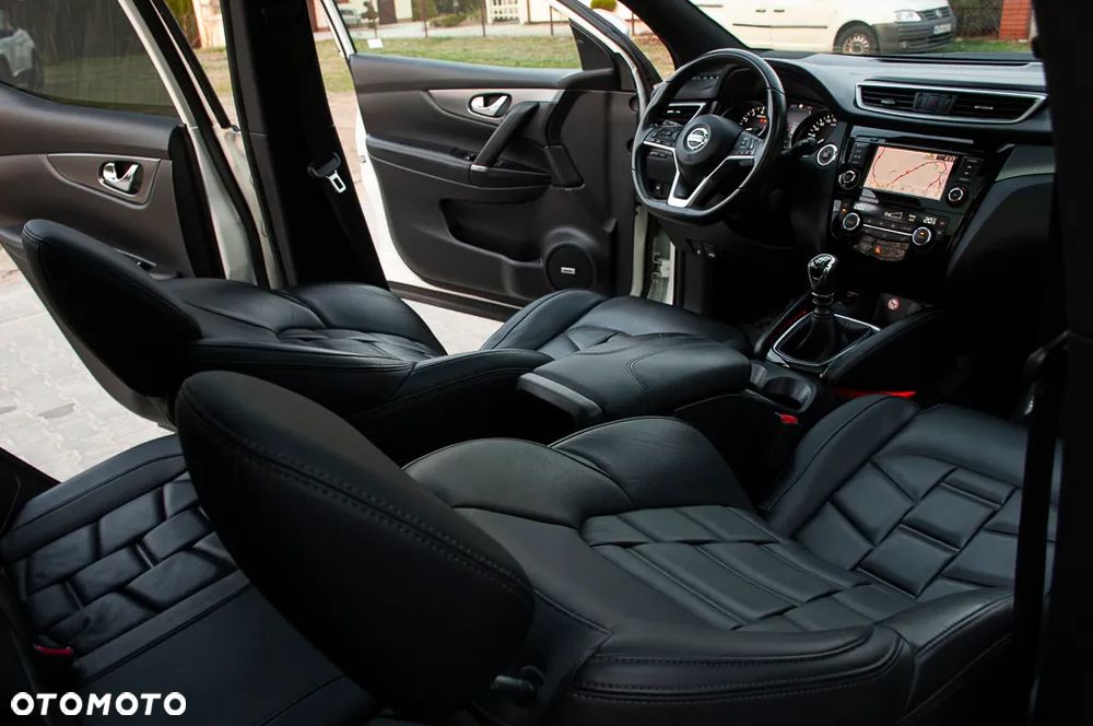 Nissan Qashqai 1.3 DIG-T Tekna+ - 23