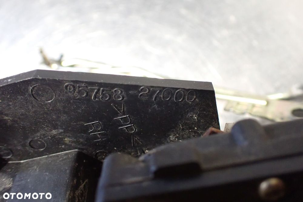 ZAMEK PRAWY PRZÓD DRZWI HYUNDAI COUPE I LIFT 1.6 95758-27000 - 5