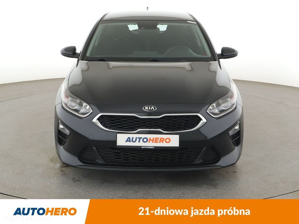 Kia Ceed - 9