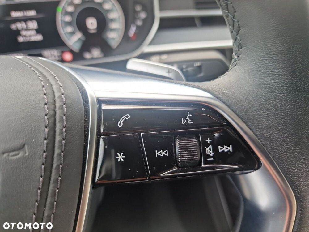 Audi A8 - 23