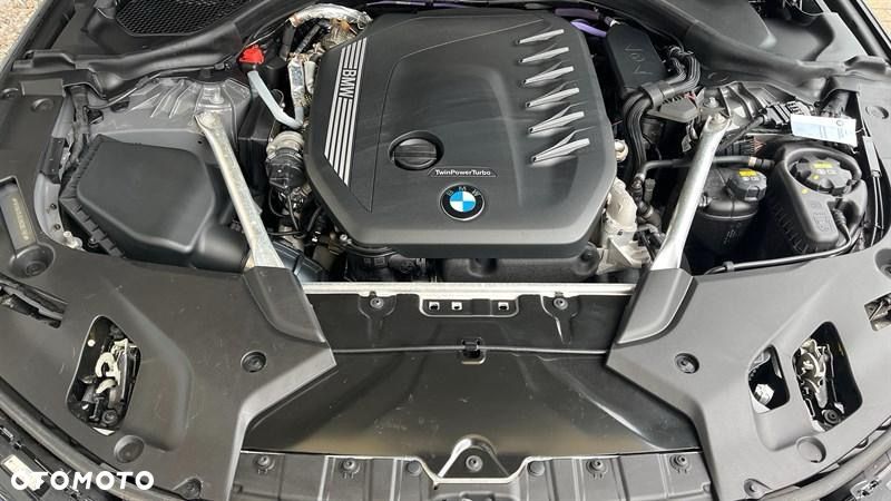 BMW Seria 5 540d xDrive mHEV M Sport sport - 12