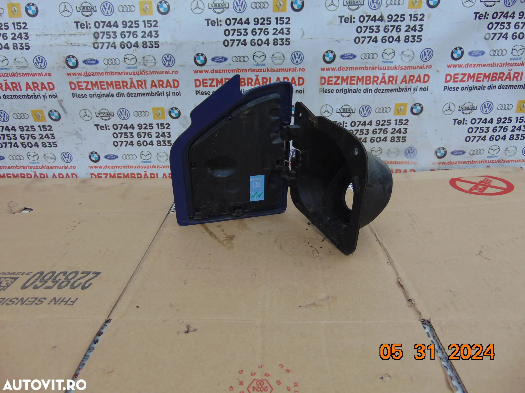 Usita rezervor renault Master 2011-prezent Opel Movano usa rezervor combustibil ad blue dezmmebrez - 2