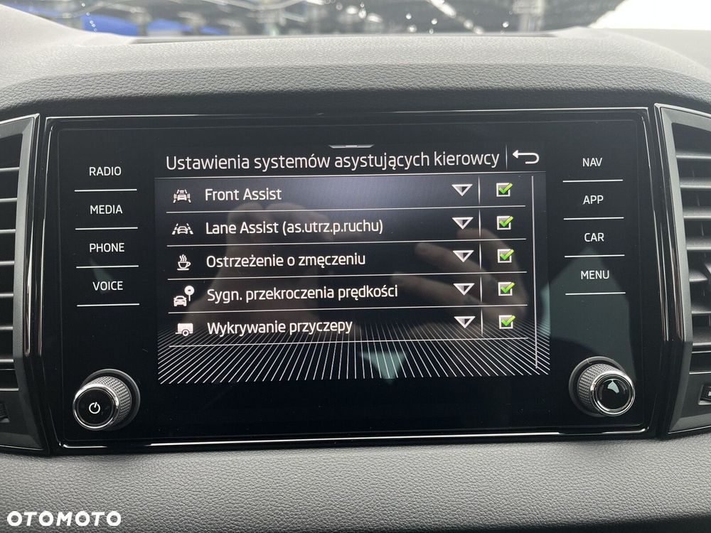 Skoda Karoq 1.5 TSI ACT Selection DSG - 28