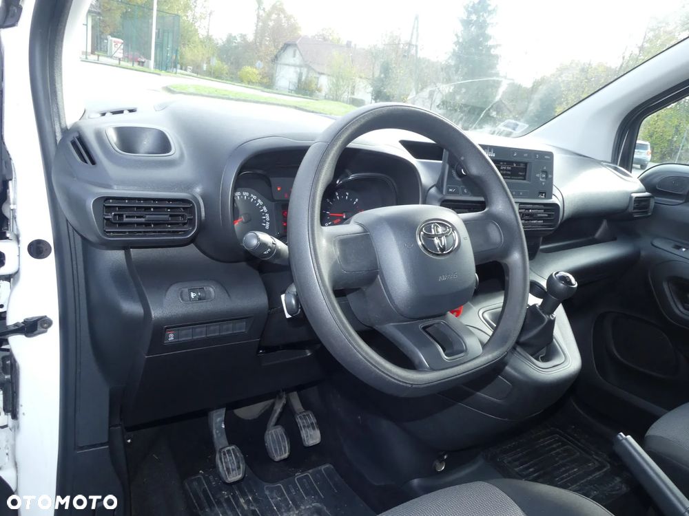 Toyota ProAce City - 26