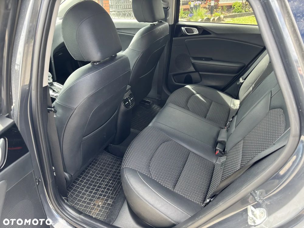 Kia Ceed 1.5 T-GDI L Business Line DCT - 9