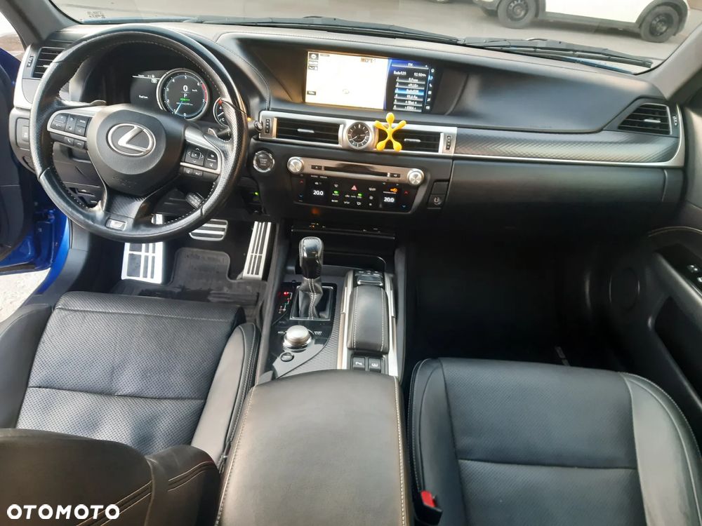 Lexus GS 200t / 300 F Sport - 13