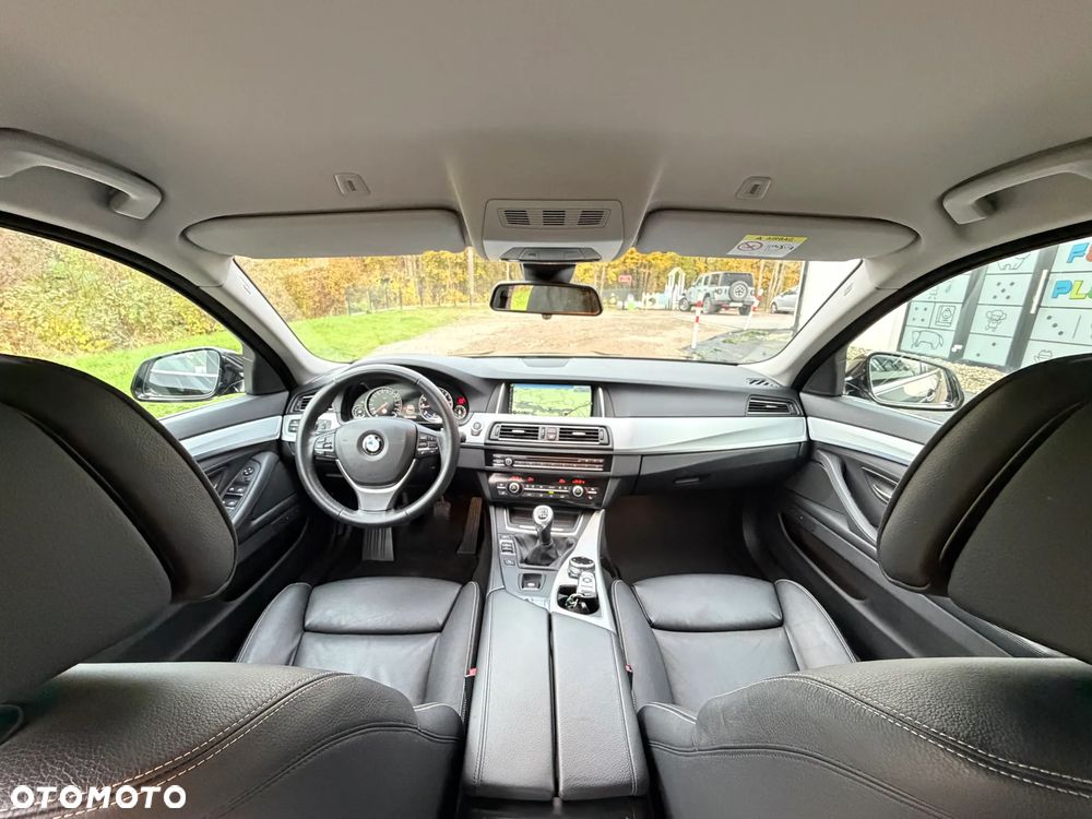 BMW Seria 5 528i Luxury Line - 19