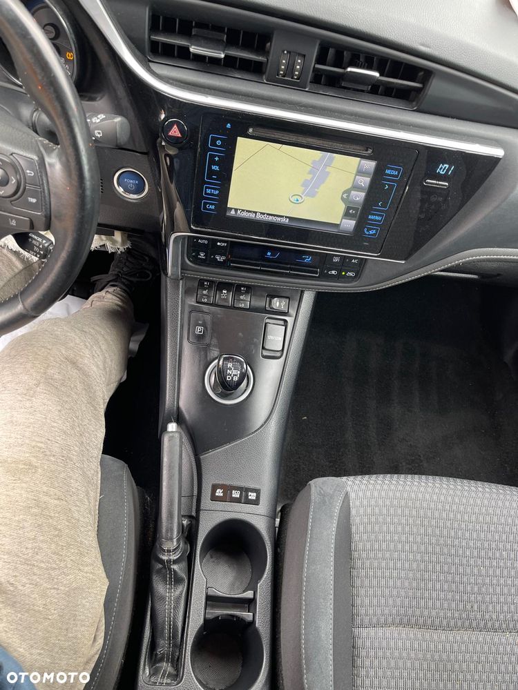 Toyota Auris 1.8 VVT-i Automatik Design Edition - 16