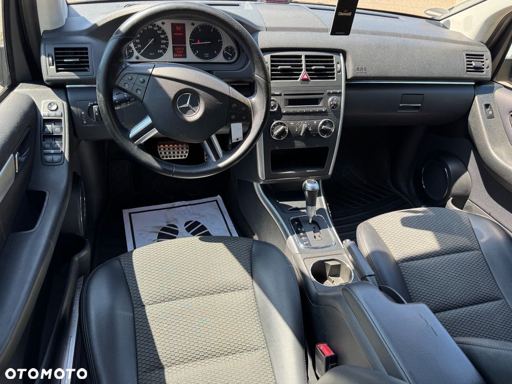 Mercedes-Benz Klasa B 200 CDI Autotronic Special Edition - 18
