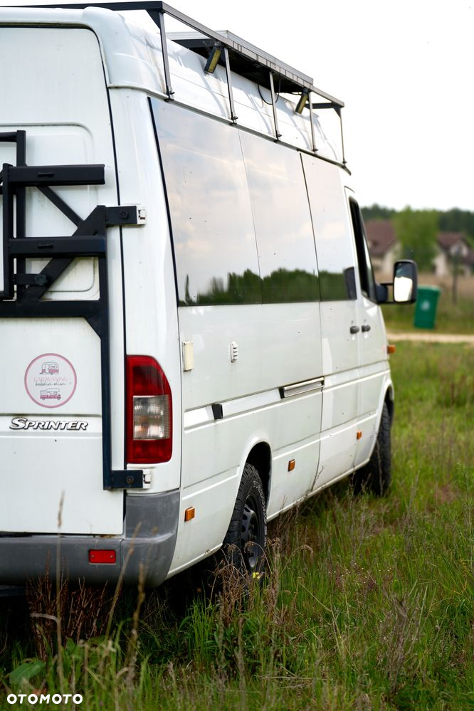 Mercedes-Benz Sprinter - 10