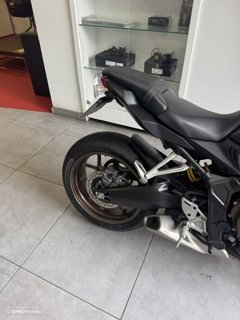 Honda CB - 3