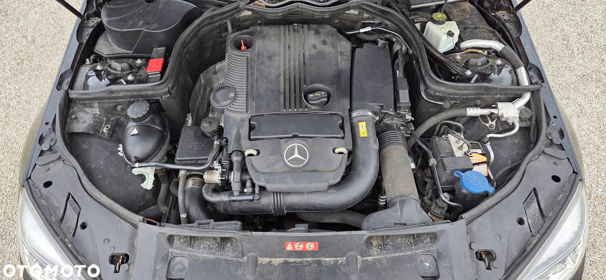 Mercedes-Benz Klasa C 180 T CGI Automatik BlueEFFICIENCY Avantgarde - 13