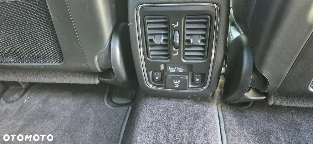 Jeep Grand Cherokee - 9