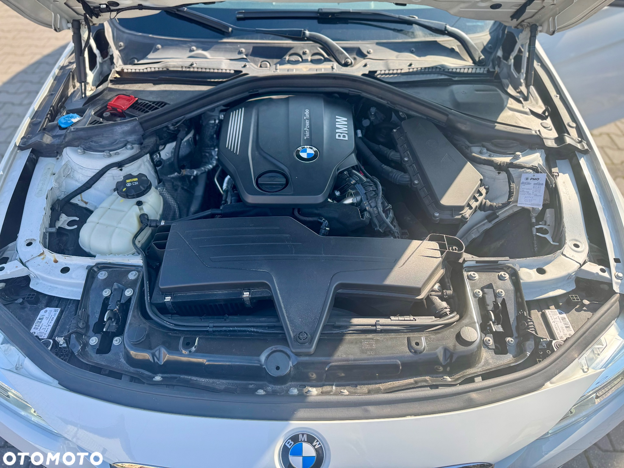 BMW Seria 3 318d Touring - 3