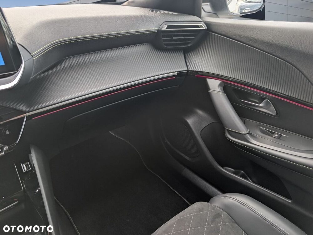 Peugeot 2008 1.2 PureTech GT S&S EAT8 - 14