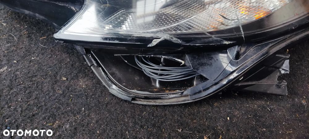 OPEL CORSA E LAMPA PRZEDNIA PRAWA PRAWY PRZÓD UK ANGLIK - 2